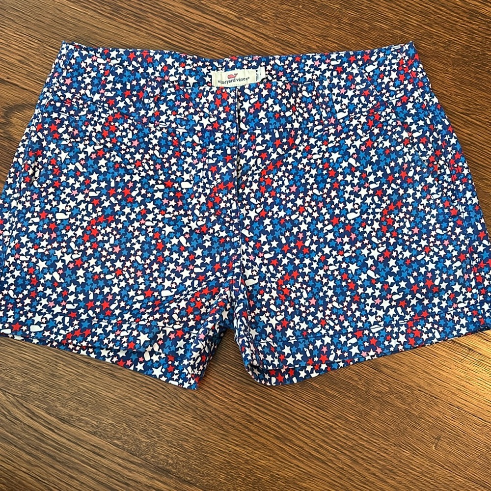 VINEYARD VINES Stars & Whales Shorts size 4❤️💙 4th of July